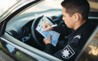 Проверка страхового полиса не останавливая автомобиль: как это будет происходить