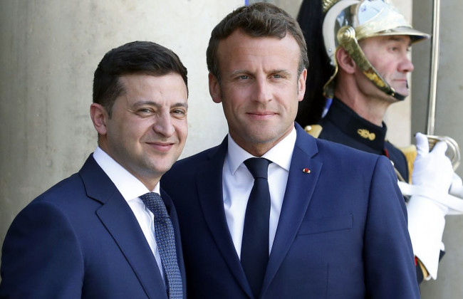 Зеленский и Макрон выступили за срочный созыв ТКГ и режим тишины на Донбассе