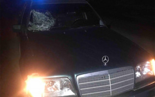 В Харьковской области девушка за рулем Mercedes снесла насмерть пешехода