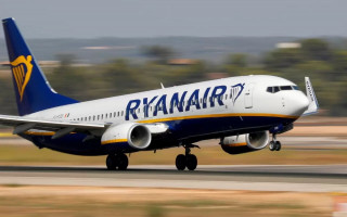 Ryanair прекратила полеты из Харькова и Херсона