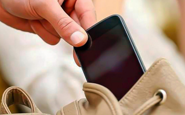 В киевском метро поймали карманника