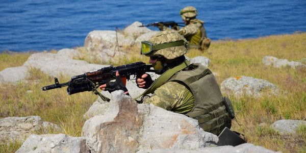 Острів Зміїний захопили, зв’язку з українськими військовими немає