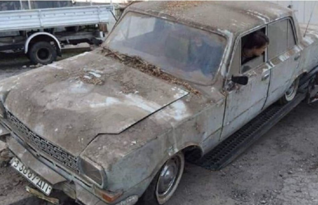 В Украине обнаружили старинный автомобиль Балтика, фото