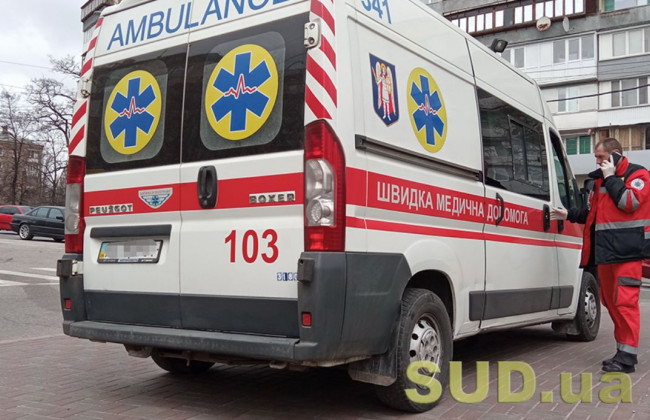 У Києві 13-річний хлопчик випав з вікна багатоповерхівки