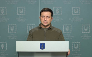 Зеленський закликав Путіна зустрітися та «сісти за стіл переговорів», відео