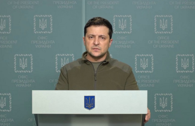 Зеленський закликав Путіна зустрітися та «сісти за стіл переговорів», відео