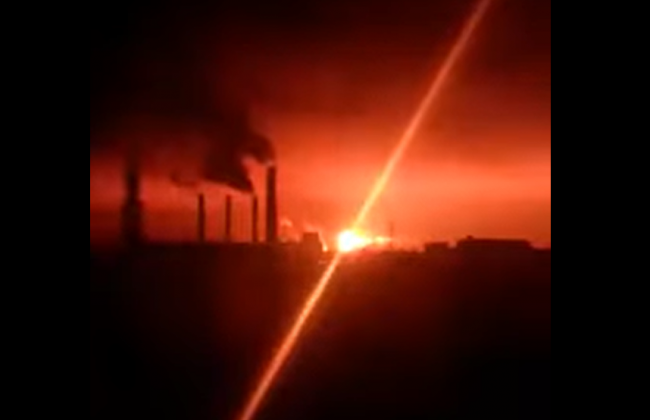 Обстрел в Харькове: загорелась нефтебаза на ХТЗ, видео