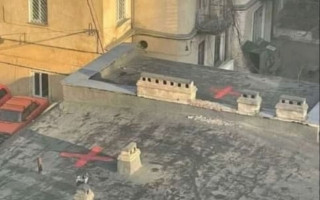 В центре Киева на крышах домов появились вражеские метки