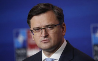 Глава МИД Украины требует полностью изолировать РФ от мира