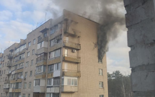 В Буче снаряд попал в жилой дом