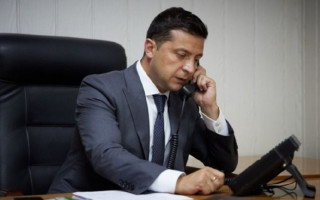 Владимир Зеленский сообщил, что поговорил с Лукашенко
