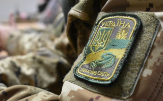 Зеленский пообещал платить военным по 100 тысяч гривен в месяц