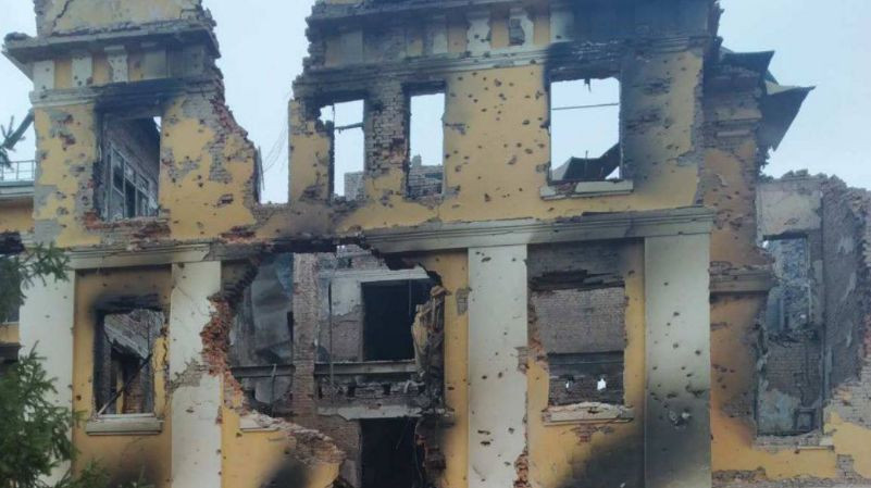 В Харькове взорвана школа, убиты мирные жители. Видео, фото