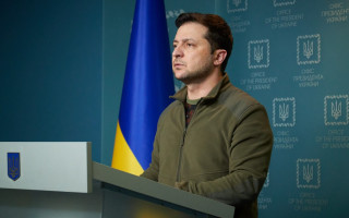 Участники боевых действий будут освобождены из-под стражи для участия в войне, — Зеленский