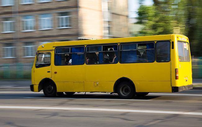 В Харьковской области обстреляли автобус с людьми