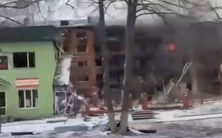 Как выглядит общежитие в Василькове после ракетного удара, видео