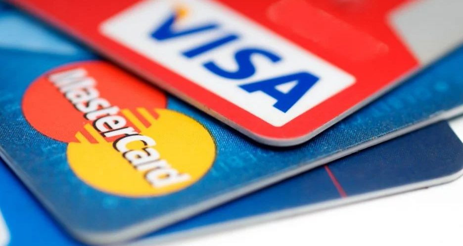 Mastercard и Visa заблокировали доступ к платежной системе банкам РФ