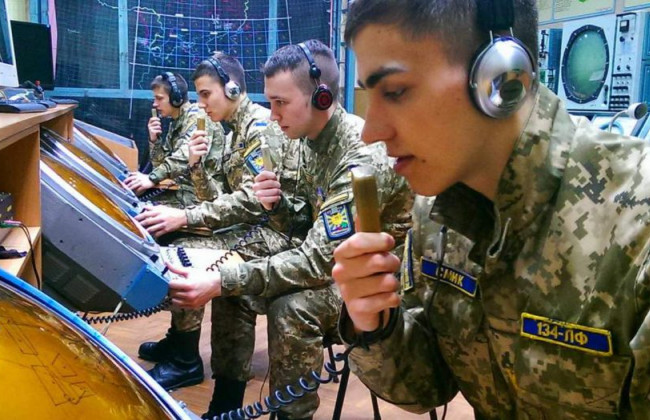 Кабмін дозволив провести достроковий випуск курсантів у 2022 році