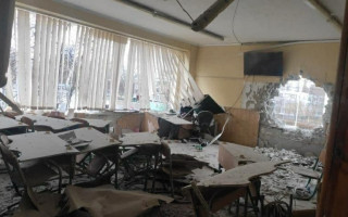 Российский снаряд ударил в школу на Салтовке в Харькове: фото