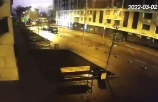 Момент ракетной атаки оккупантов на Южном вокзале в Киеве попал на видео