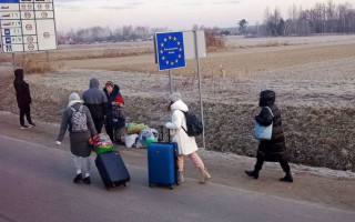 Из Украины уехали почти миллион человек за 6 дней войны
