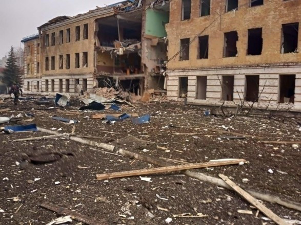 В Сумах враг нанес ракетный удар, пять человек в больнице, — ОГА