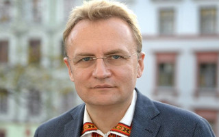 Мэр Львова Садовый назвал мародерами тех, кто повысил цены на квартиры и отели во Львове
