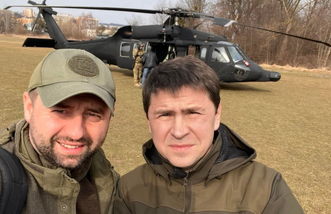 Переговоры с РФ: Подоляк и Арахамия уже летят, ФОТО