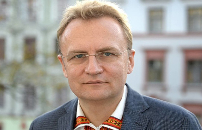 Мэр Львова Садовый назвал мародерами тех, кто повысил цены на квартиры и отели во Львове