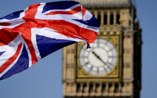 СМИ: Великобритания ввела санкции против Усманова и Шувалова