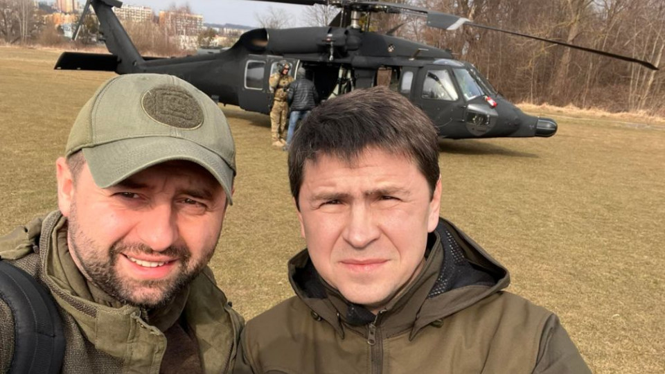 Переговоры с РФ: Подоляк и Арахамия уже летят, ФОТО