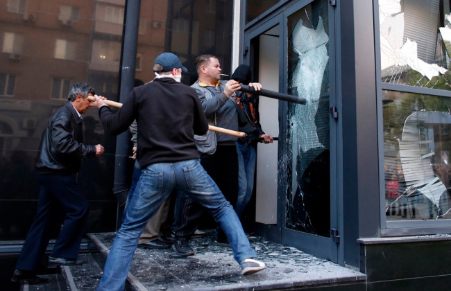 Мінімум 5 років за гратами: Верховна Рада посилила кримінальну відповідальність за мародерство