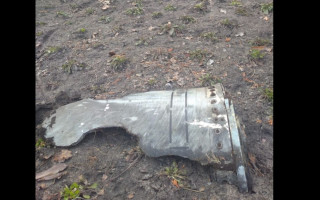 Пресс-секретарь Зеленского показал фото с обломком ракеты на даче Президента в Конча-Заспе, ФОТО