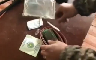 Получил ранение — почитай книжку: показали аптечку русского окупанта, видео