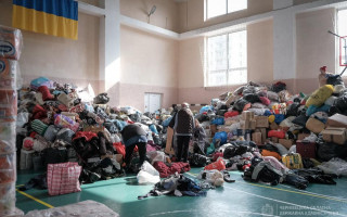 Гуманітарну допомогу оперативно доставляють до критичних регіонів України