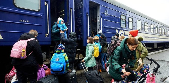 «Укрзализныця» добавила еще три эвакуационных рейса