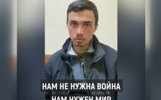 «Нам нужен мир»: пленный разведчик РФ обратился к российским военным, видео