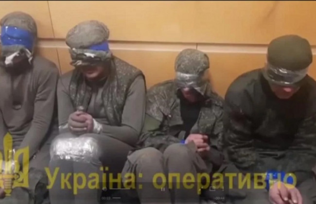 Квартет пленных военных РФ исполнил гимн Украины: видео