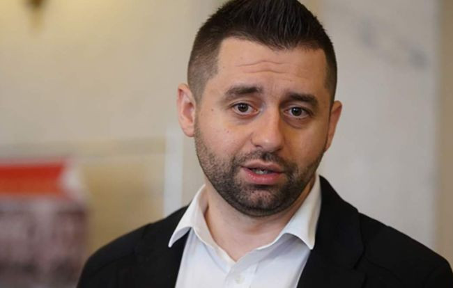 Україна хоче обговорити надання прямих гарантій безпеки з боку США та Китаю — Арахамія