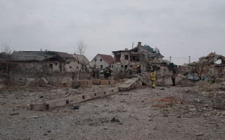 Последствия ракетного удара по городу Овруч в Житомирской области: фото