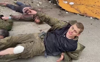 «Мужики, ну я ни одного выстрела не сделал», — еще у одного солдата РФ пропала смелость, видео