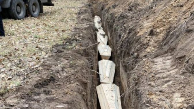 В Чернигове — братская могила: хоронят мирных жителей