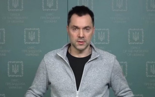 У РФ почти закончились «Калибры», но еще много «Искандеров», — Арестович