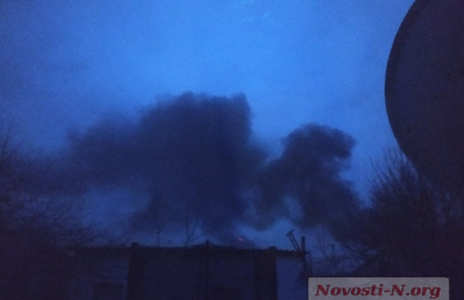 По Николаеву ударили с реактивных систем залпового огня, видео