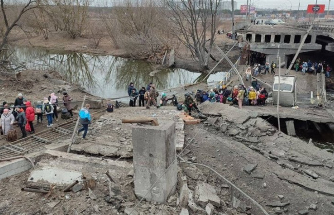 Из Ирпеня за день эвакуировали около 2 тысяч человек