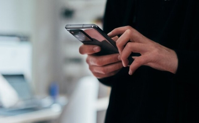 Национальный роуминг: украинцы смогут переподключаться между сотовыми операторами, не будучи их абонентами