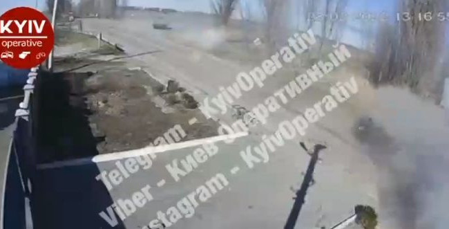 Под Киевом жестоко расстреляли автомобиль с пожилыми людьми, видео