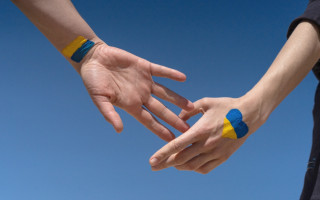 Вы в Киеве и вам нужны продукты, вода или лекарства: к кому можно обратиться за помощью