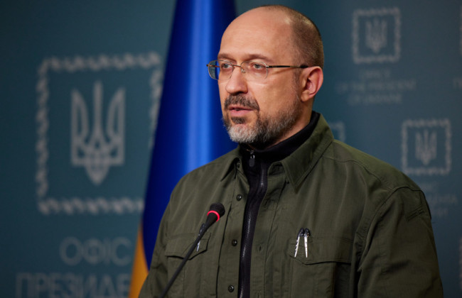 Помимо госпредприятий, Кабмин решил эвакуировать также и сотрудников частных предприятий: что для этого нужно