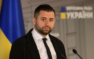 Арахамия и Укроборонпром сообщили, что раздадут по миллиону долларов за вражеский самолет